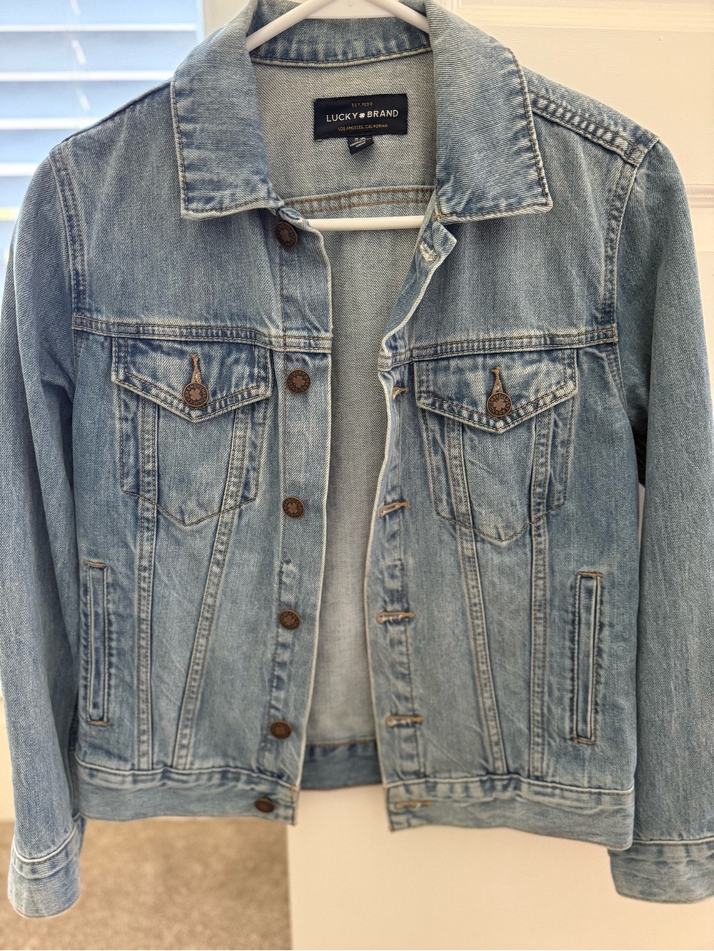 Women’s Lucky Brand Light Wash Blue Jean Jacket - size small
